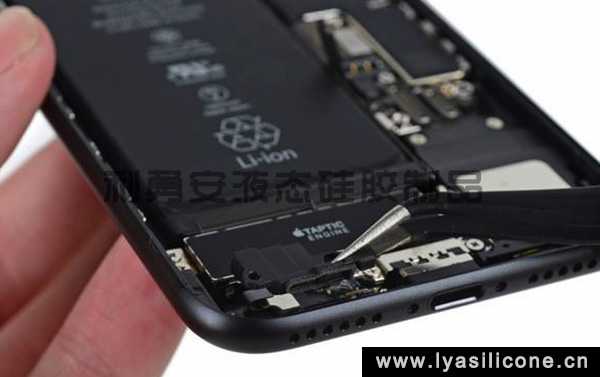 防水手機拆分展示圖 防水手機拆分展示圖